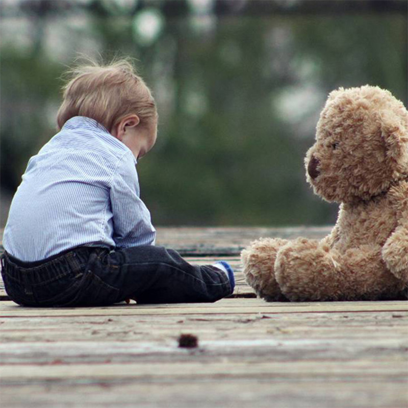 ''Stanno per portare via mio figlio''
