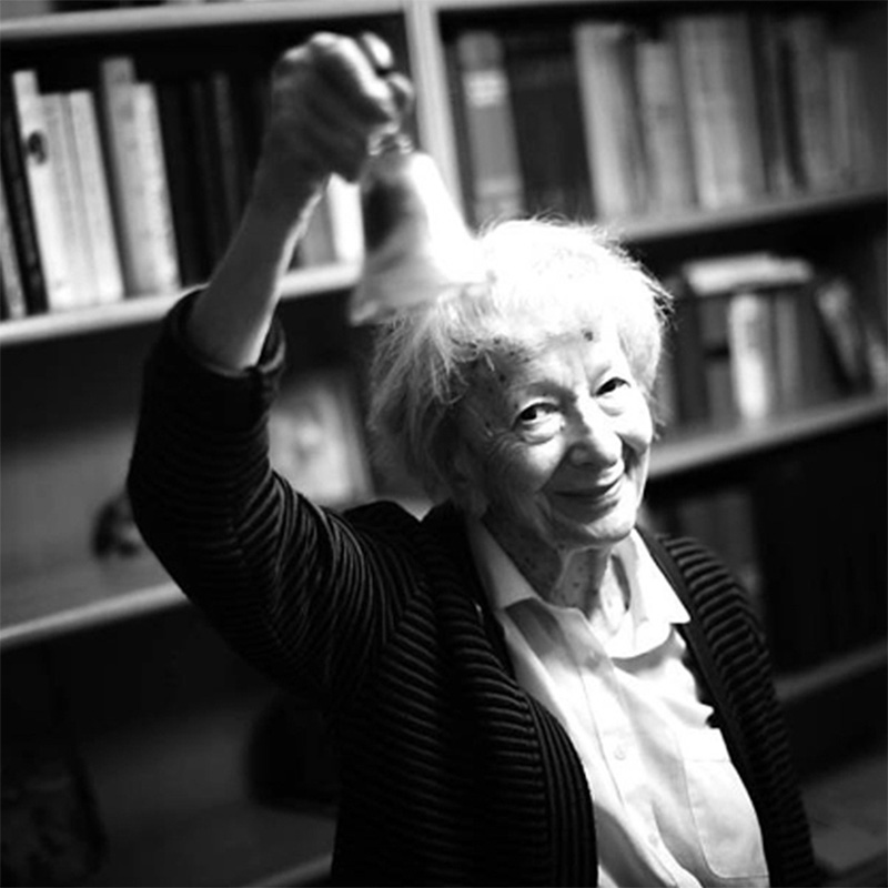 Wislawa Szymborska: “Non c'è vita che almeno per un attimo non sia stata immortale”