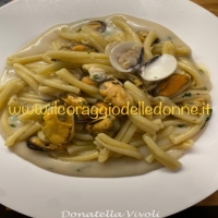 Caserecce vongole e cozze su crema di patate